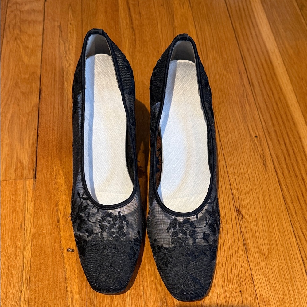 Lord & Taylor Black Floral Lace Heels